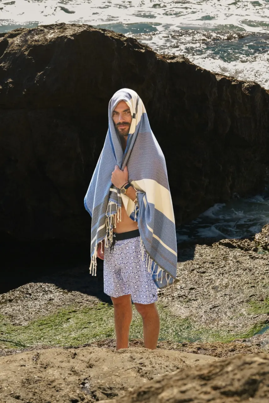 Futah - Short de Bain Bleu & Blanc Flora (11)