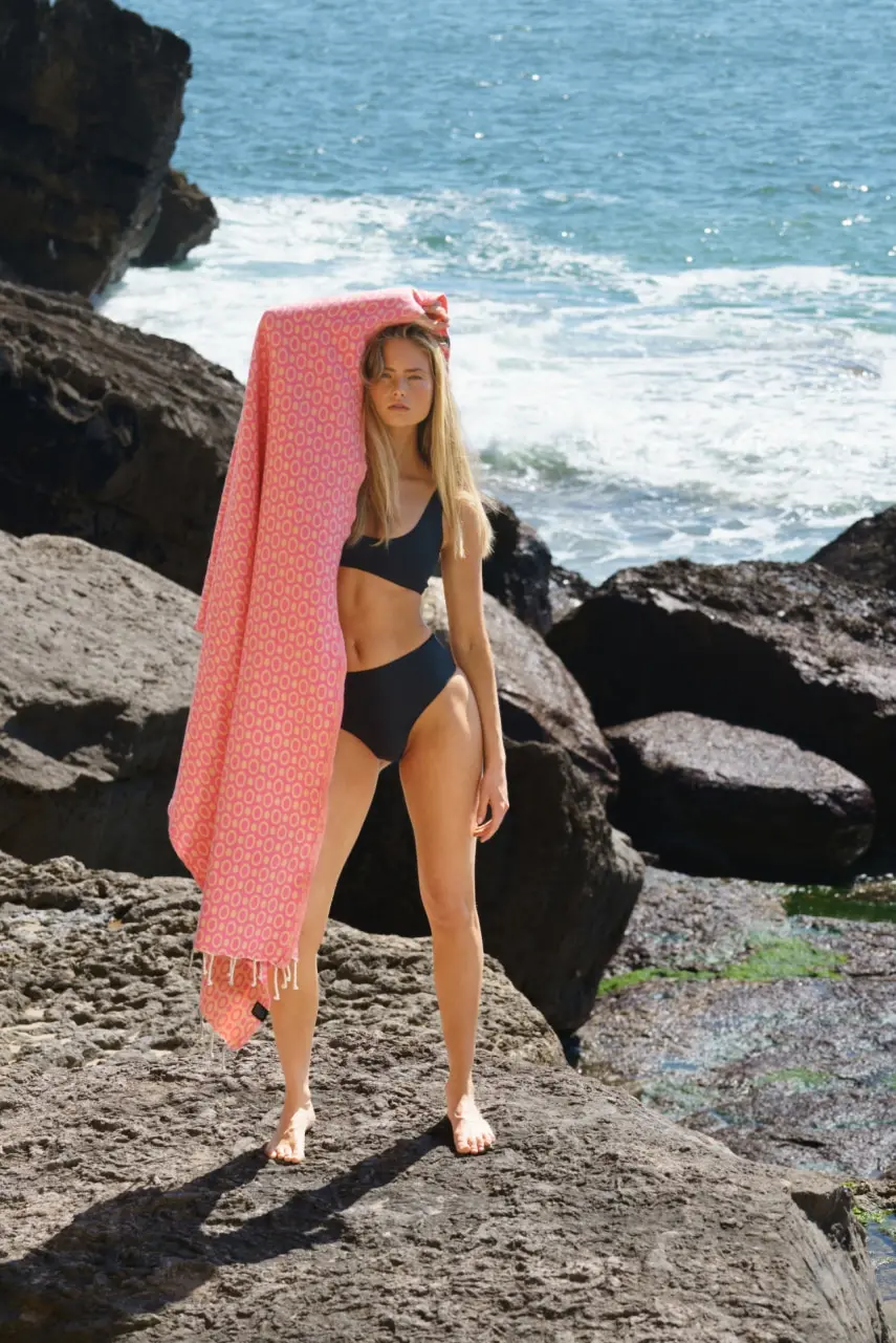 Futah - Ericeira Preto Bikini Top (2)