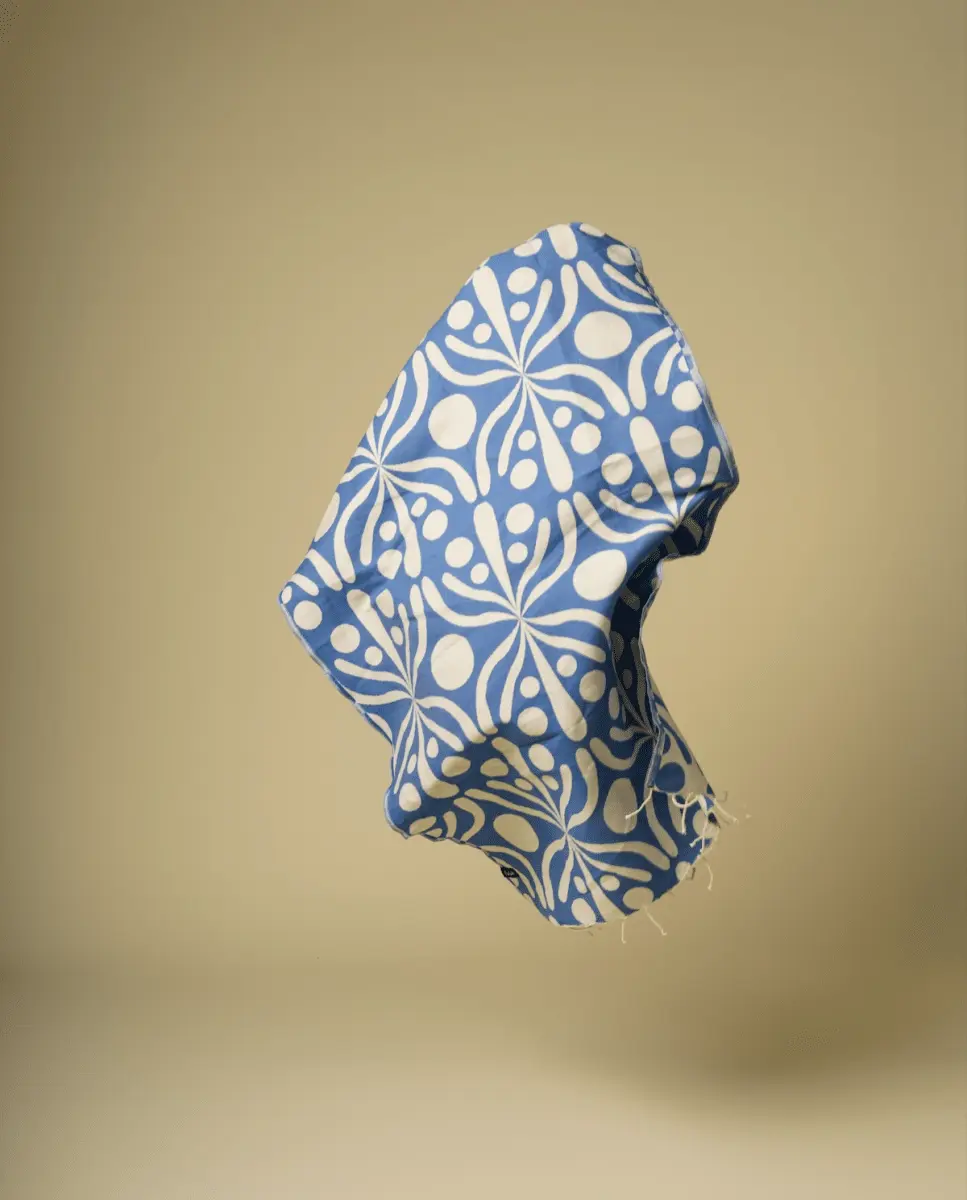 Futah - Flora Bleu et Blanc Serviette de Plage (1)