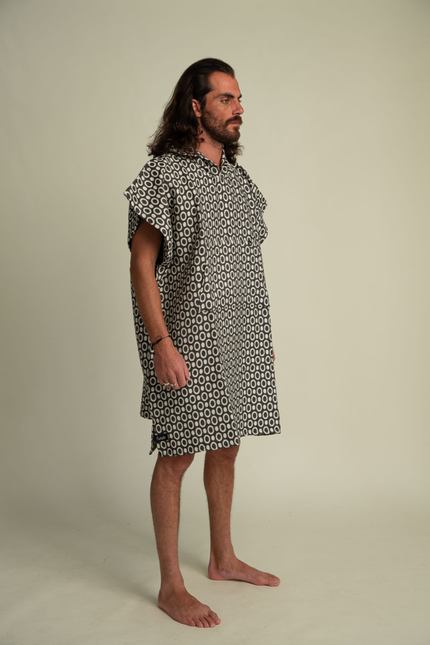 Futah - Pulse Preto Poncho (2)
