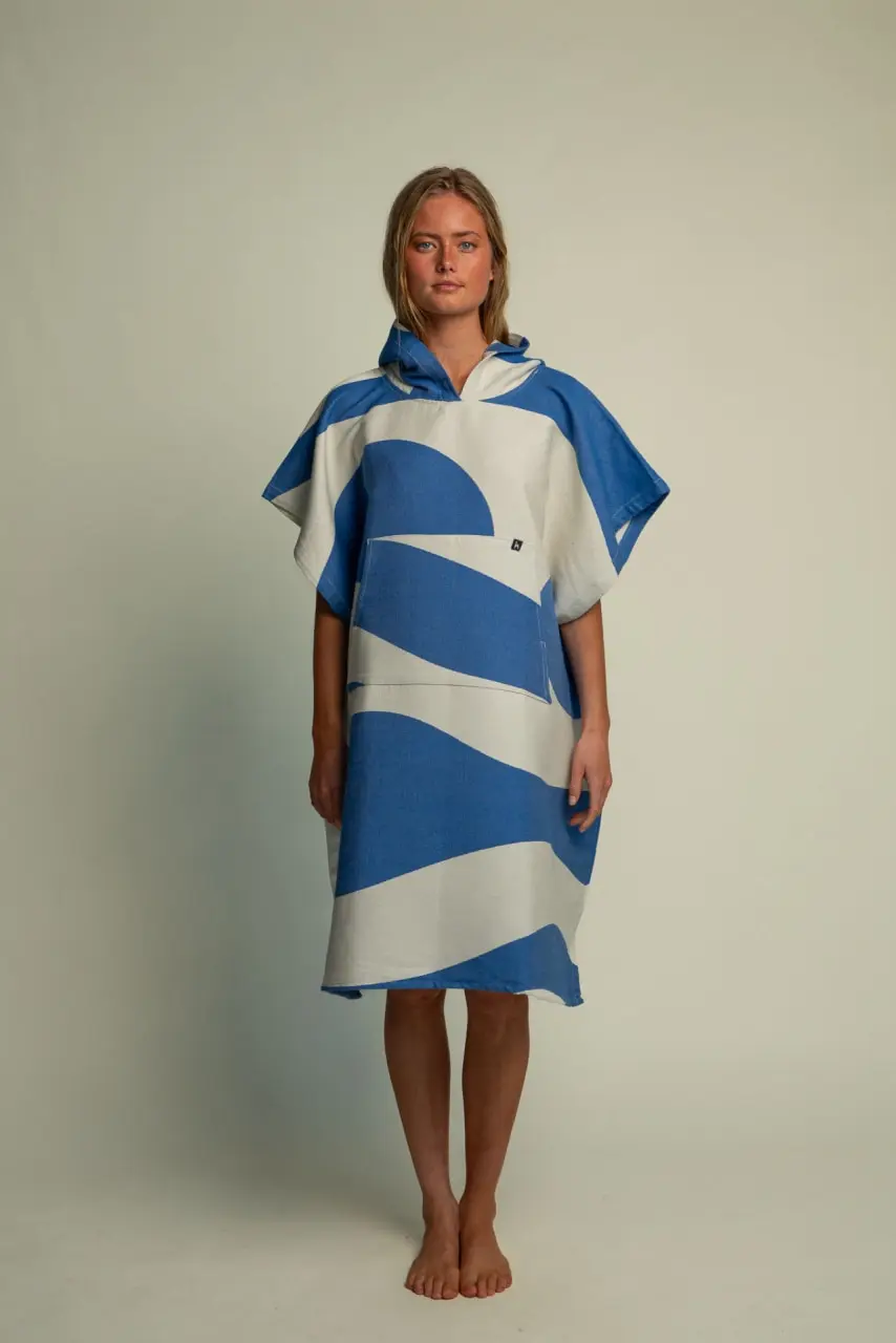 Futah - Poncho Aether Bleu (1)