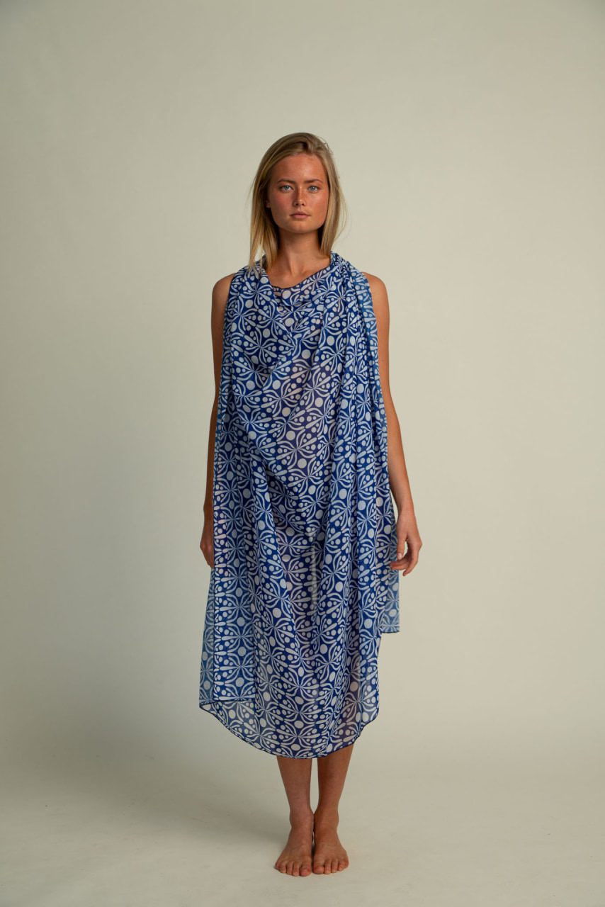 Futah - Flora Azul & Branco Pareo (3)
